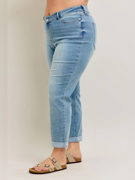 Judy Blue Denim - NWT Judy Blue BLAIRE Mid Rise V Front Cuff Boyfriend Cool Denim Casual 16W